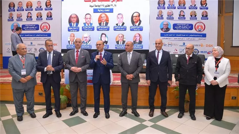 جامعة أسيوط تفتتح المؤتمر العلمي السنوي الثامن لأمراض الصدر والتنفس المزمن