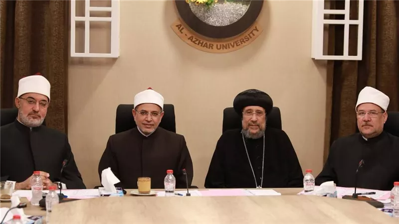 الأنبا إرميا يشيد بجهود شيخ الأزهر:كلمته بروما ترسي دعائم المحبة والسلام