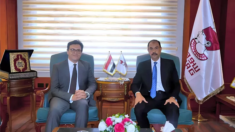 بالصور.. محافظ سوهاج يستقبل وزير الثقافة في زيارته للمحافظة