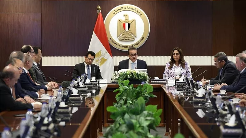  بحضور وزيرى الشباب والتنمية المحلية .. وزير الصحة يترأس اجتماع المجلس الوطني 