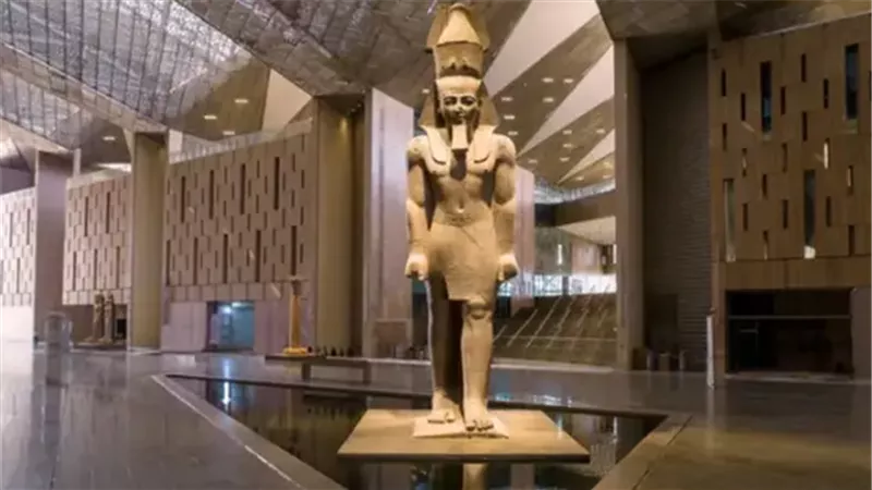 خبير : افتتاح المتحف المصري الكبير يعزز جذب العملة الصعبة وينمي السياحة