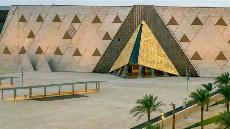 الأحزاب تشيد بافتتاح المتحف المصري الكبير وتصفه بـ