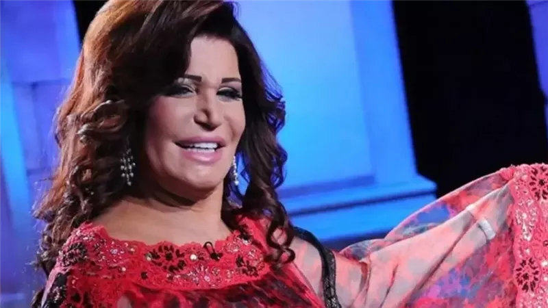 نجوى فؤاد: تبنيت بنت ومش بتزورني ولا بشوفها وببكي لما بقعد لوحدي