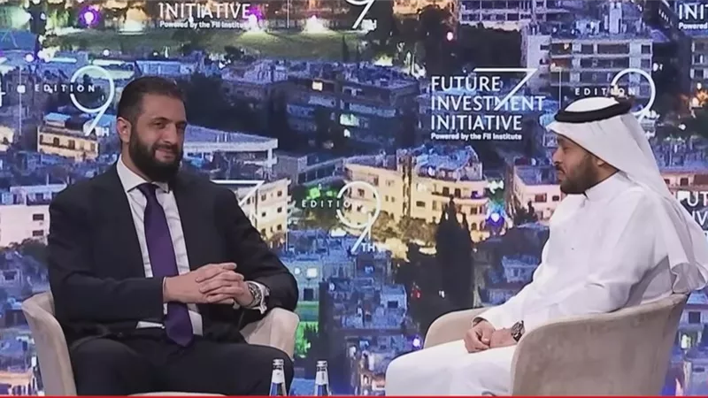 رواد التواصل يشنون هجومًا على الجولاني بعد حديثه عن مصر في منتدى FII (فيديو)