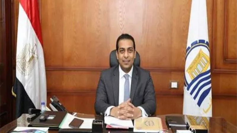 نائب محافظ قنا يشهد حفل تخريج 100 متحرر من الأمية ضمن مشروع 