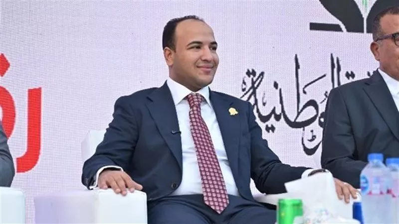 وسيم كمال يتقدم مرشحي 