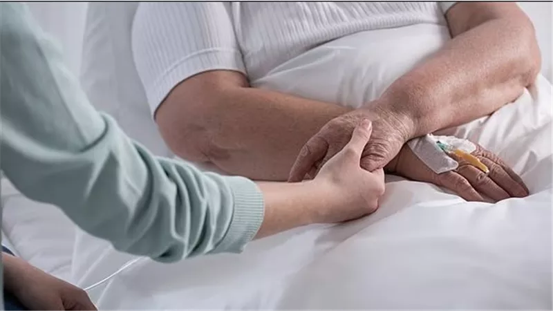النهاية أهدأ مما نتصور..طبيبة بريطانية تشرح ماذا يحدث لجسم الإنسان لحظة الموت 