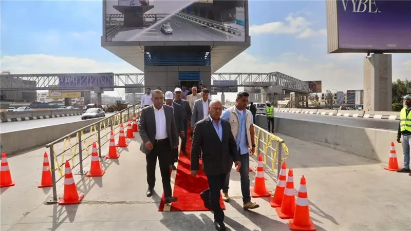 الوزير يتفقد استعدادات الطرق ومحطات المترو لافتتاح المتحف الكبير