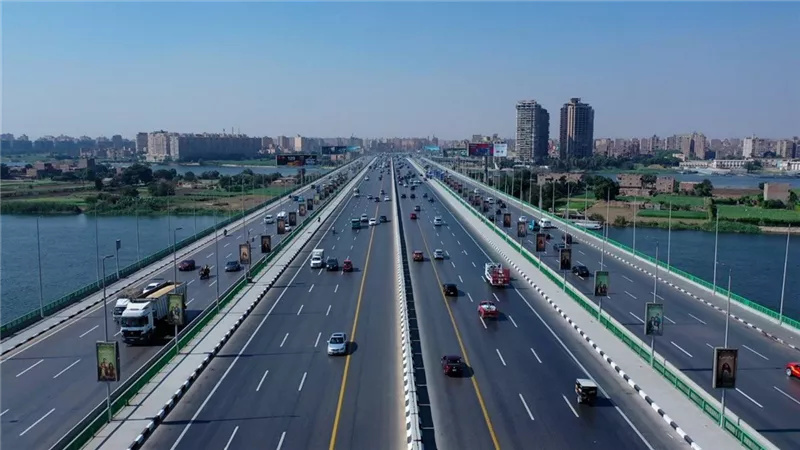 استعدادات شاملة للطرق والمحاور المؤدية إلى المتحف المصري الكبير قبل الافتتاح