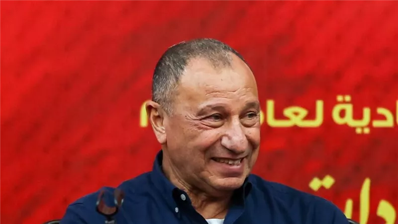 رودريجيز يقترب من القلعة الحمراء والخطيب يؤيد الصفقة