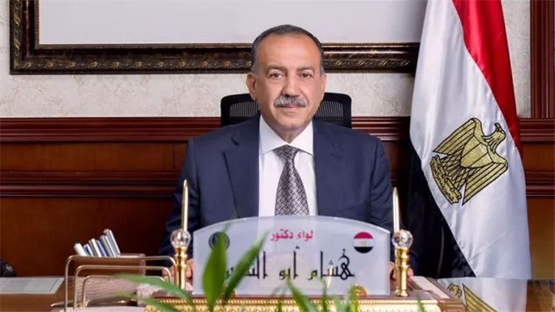 محافظ أسيوط يهنئ الرئيس السيسي بافتتاح المتحف المصري الكبير