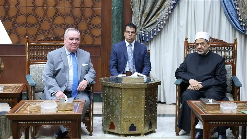 شيخ الأزهر لرئيس منظمة فرسان مالطا: ضمير العالم الحر انتفض لنصرة غزة 