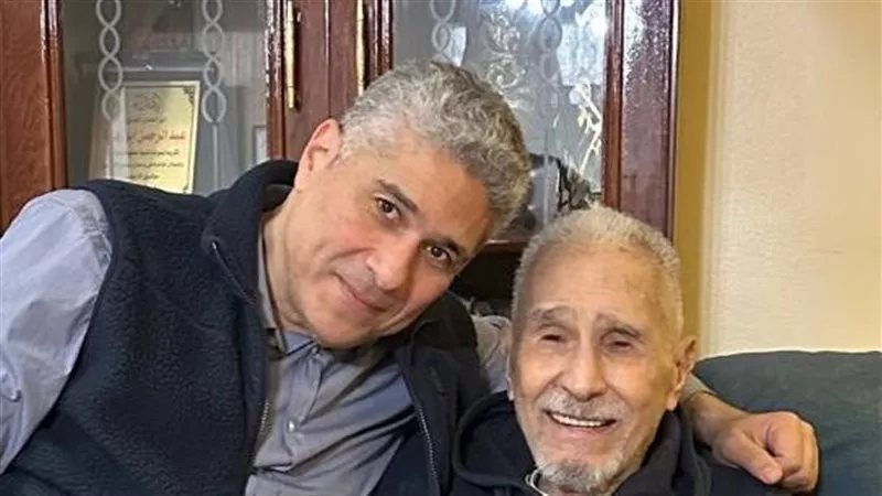 نجل عبد الرحمن أبو زهرة: حالته تحسنت بعد وضعه على جهاز التنفس الصناعي