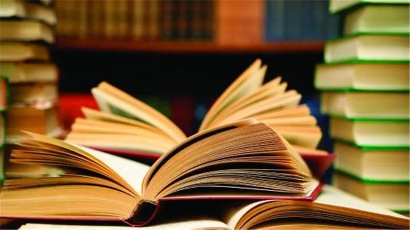 مقتضيات الأمانة.. ما حكم نسب الأعمال الكتابية لغير كاتبيها؟