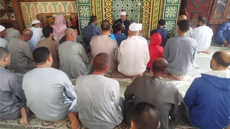 أوقاف بني سويف تنظم مقرأة للجمهور وزيارة لمعالم ميدوم الأثرية 