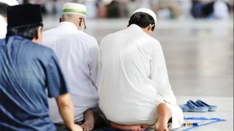 هل تجوز صلاة الجماعة في النوافل؟.. عضو لجنة الفتوى بالأزهر يجيب