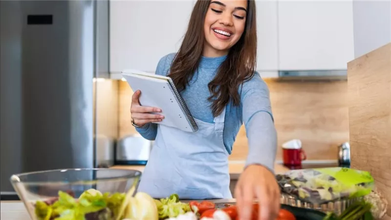 نباتي؟ انتبه لأسنانك! مخاطر خفية وراء النظام النباتي