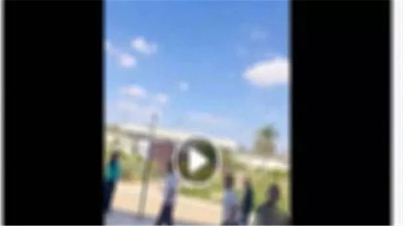 ضبط موظف تعدى على طالب بالضرب أثناء سداد مصروفاته الدراسية