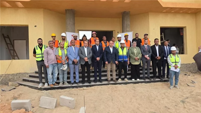 رئيس هيئة تنمية الصعيد يقوم بجولة ميدانية لتفقد المشروعات التنموية بسوهاج |صور