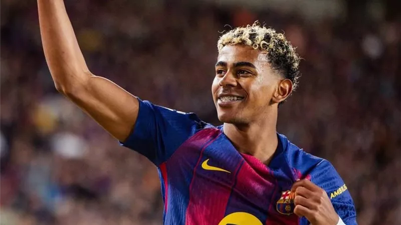 الدوري الإسباني.. برشلونة يكتسح إلتشي بثلاثية ويقلص الفارق مع ريال مدريد 