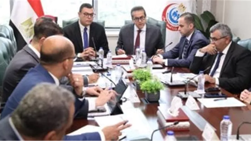 نائب رئيس الوزراء وزير الصحة يستقبل وزير الإسكان لمناقشة مشروعات صحية مشتركة