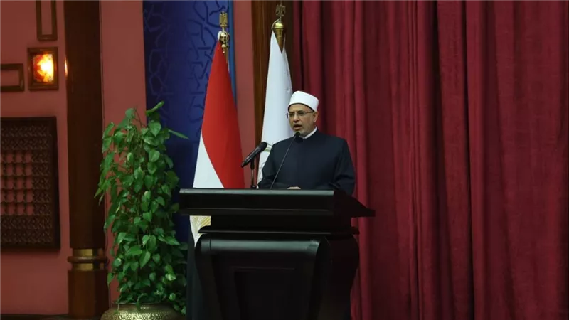 رئيس جامعة الأزهر للطلاب الوافدين: من يضع قدمه على طريق العلم اختار بابا شريفا