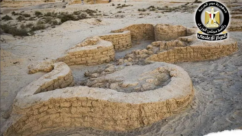 اكتشاف قلعة عسكرية جديدة من عصر الدولة الحديثة على طريق حورس الحربي بسيناء