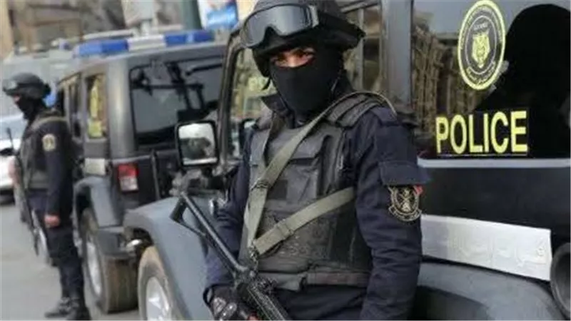 تجارة وتوزيع مخدرات.. ضبط شخصين وسيدة فى مدينة السادات بالمنوفية 
