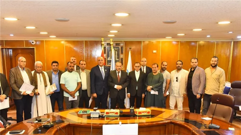 13.5 مليون جنيه لدعم الجمعيات والمشروعات متناهية الصغر في أسيوط