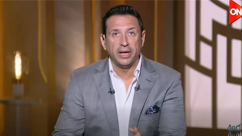 أحمد سالم يشيد بالمشهد المهيب للأهرامات والمتحف الكبير: الصورة دي ممكن تعلقها