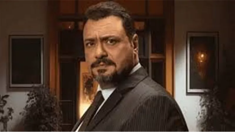 «أنا مع إراحة الأساسيين».. مراد مكرم يشيد بتغييرات حسام حسن في مباراة أنجولا
