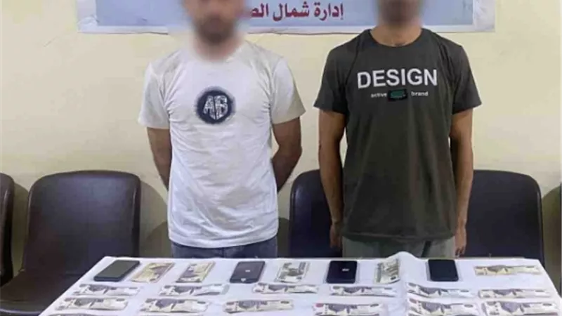 إحنا خدمة عملاء.. ضبط شخصين لقيامهما بالنصب والاحتيال على المواطنين بالمنيا