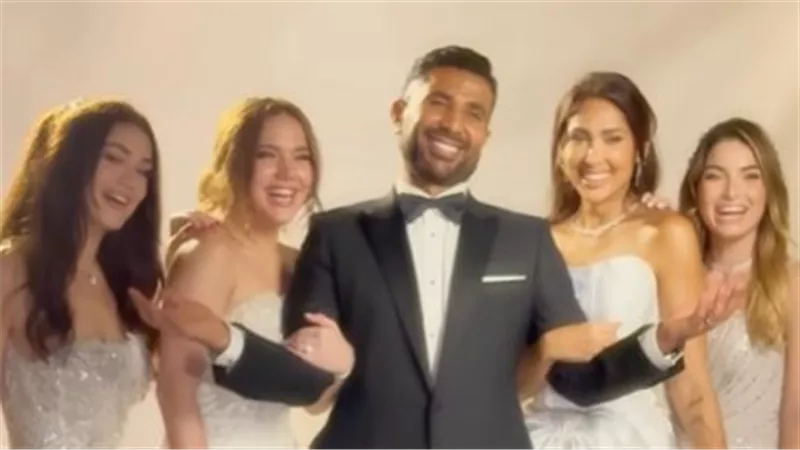 إعلان .. نيوز رووم يكشف تفاصيل ظهور أحمد سعد برفقة 4 عرايس فنانات