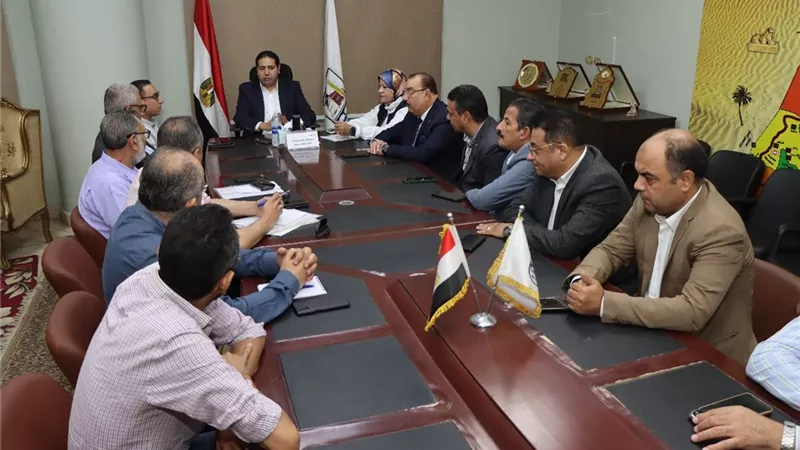 نائب محافظ بني سويف يؤكد على أهمية العمل الجماعي لمؤسسات المجتمع المدني