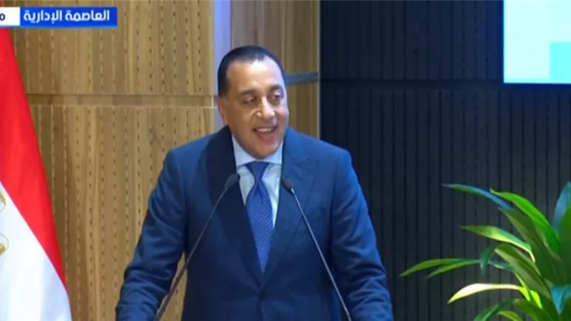 مصطفى مدبولي يشارك في القمة العالمية لصناعة التعهيد |بث مباشر