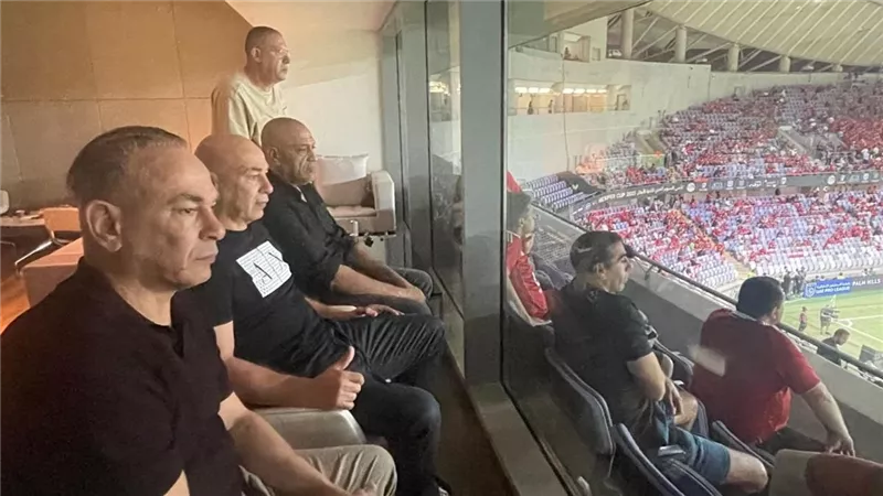 جهاز منتخب مصر يحضر مباراة الأهلي وسيراميكا ببطولة السوبر