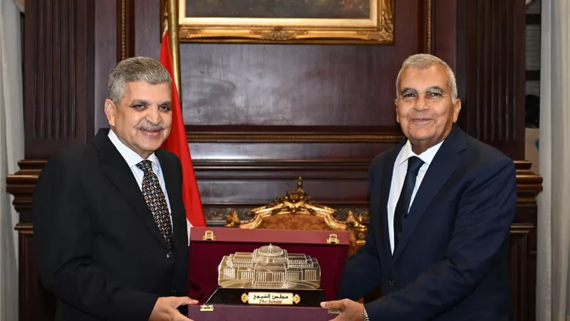 بحضور وكيلا مجلس الشيوخ.. المستشار عصام فريد يستقبل رئيس هيئة قناة السويس 