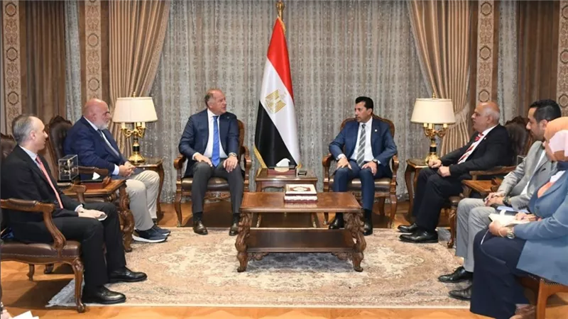 وزيرالرياضة يلتقي رئيس الاتحاد الدولي والسكرتير العام للاتحاد الدولي للرماية