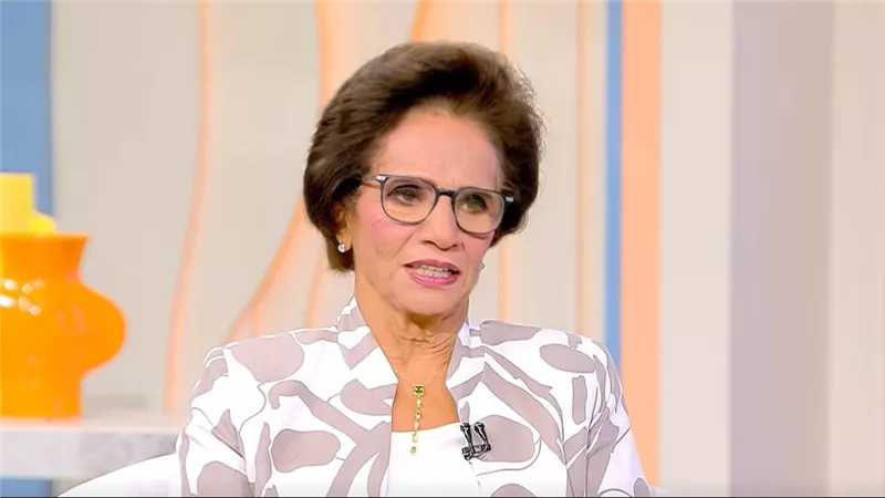 «من أدخل التكييف مصر».. حكاية والد الدكتورة سهير العطار في «ست ستات»
