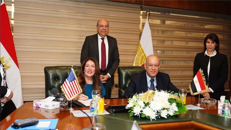 وزير الطيران المدني يشهد توقيع مذكرة تفاهم بين مصر والولايات المتحدة الأمريكية