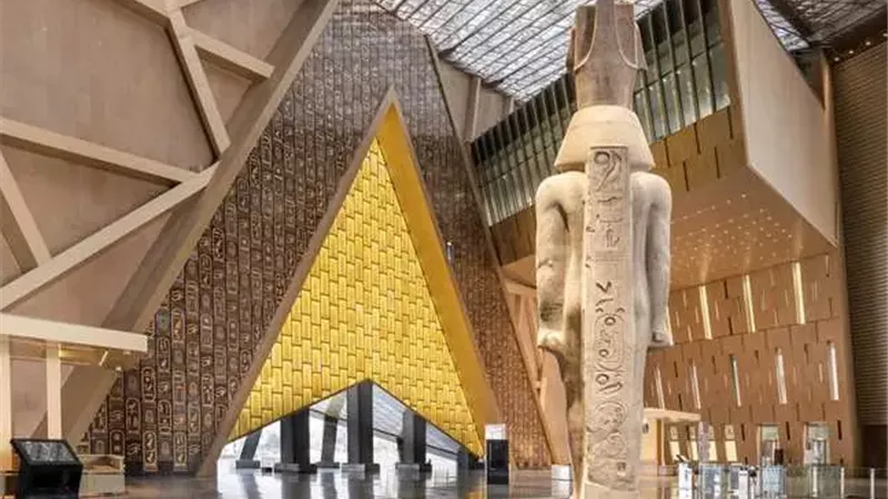 كم تبلغ أسعار تذاكر المتحف المصري الكبير للمصريين والأجانب في 2025؟