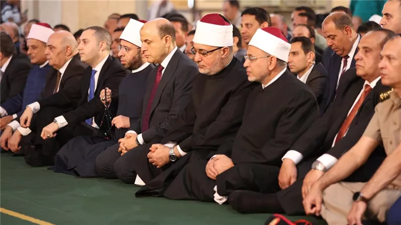 معركة البرلس.. رئيس جامعة الأزهر يهنئ محافظ كفر الشيخ بالعيد القومي الـ 69 