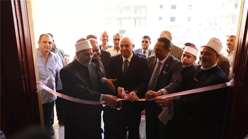 رئيس جامعة الأزهر ومحافظ بني سويف يفتتحان كلية الدراسات الإسلامية والعربية 