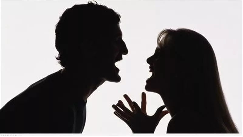 7 عبارات تكشف تراكم الاستياء بين الزوجين..كلمات قد تدفع العلاقة إلى الانهيار 