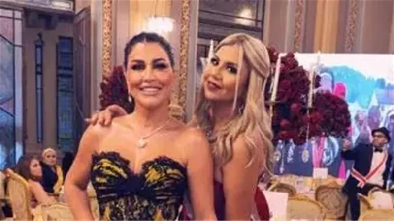 يسرا وجومانة مراد وبوسي شلبي كالأميرات في حفل جراند بول بقصر عابدين