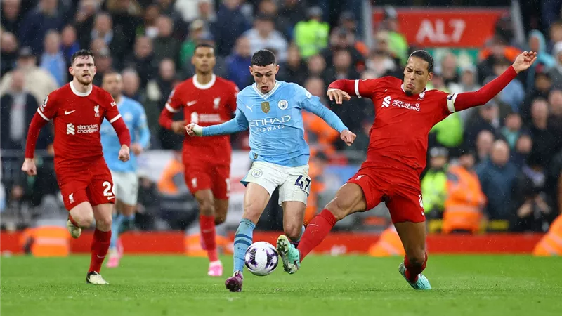 ليفربول يتسلح بالتاريخ.. والسيتي يبحث عن رد الاعتبار في قمة البريميرليج