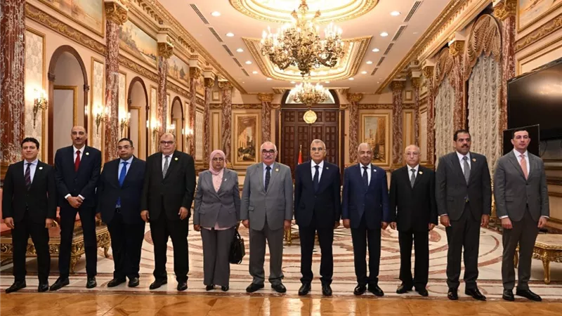 المستشار عصام فريد يستقبل رئيس هيئة قضايا الدولة والوفد المرافق له 