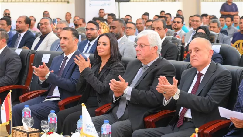 وزيرا التعليم العالي والتضامن ومحافظ الأقصر يتفقدون مقر جامعة الأقصر الأهلية