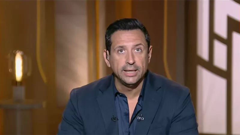 بعد شائعات طلاق كريم محمود عبدالعزيز.. أحمد سالم يكشف حقيقة طلاق هنادي مهنا 