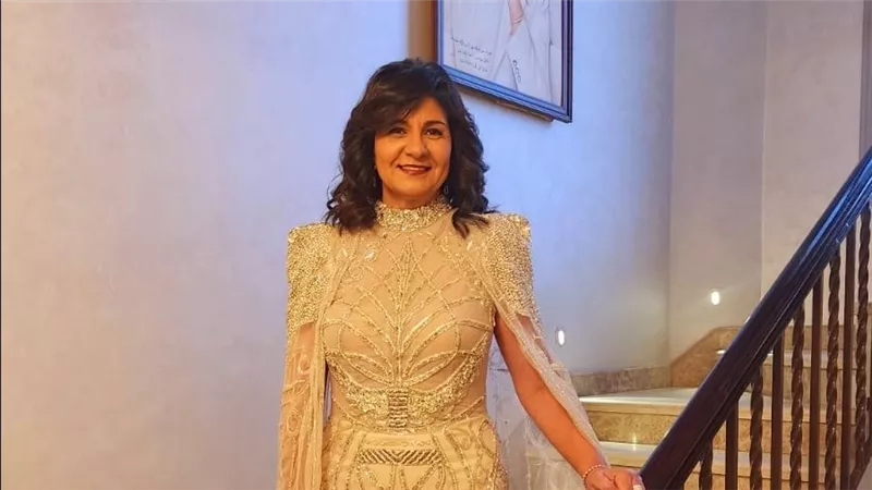 نبيلة مكرم بإطلالة ملكية في حفل Grand ball في القاهرة من تصميم أيمن لحموني